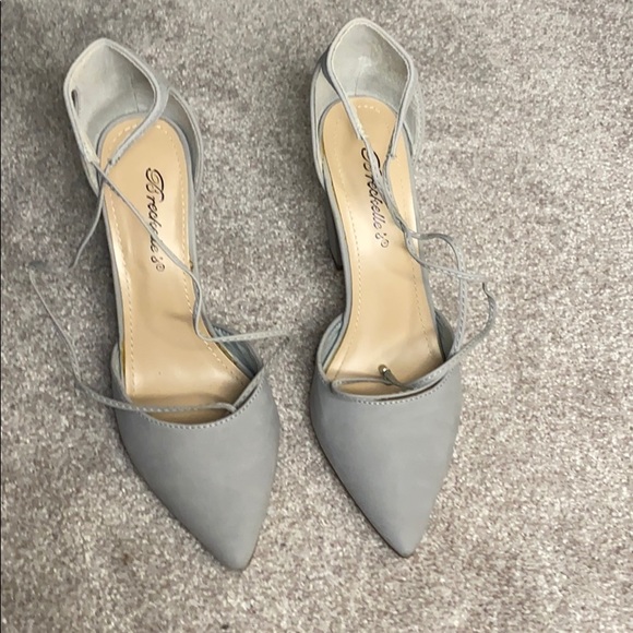 grey tie heels